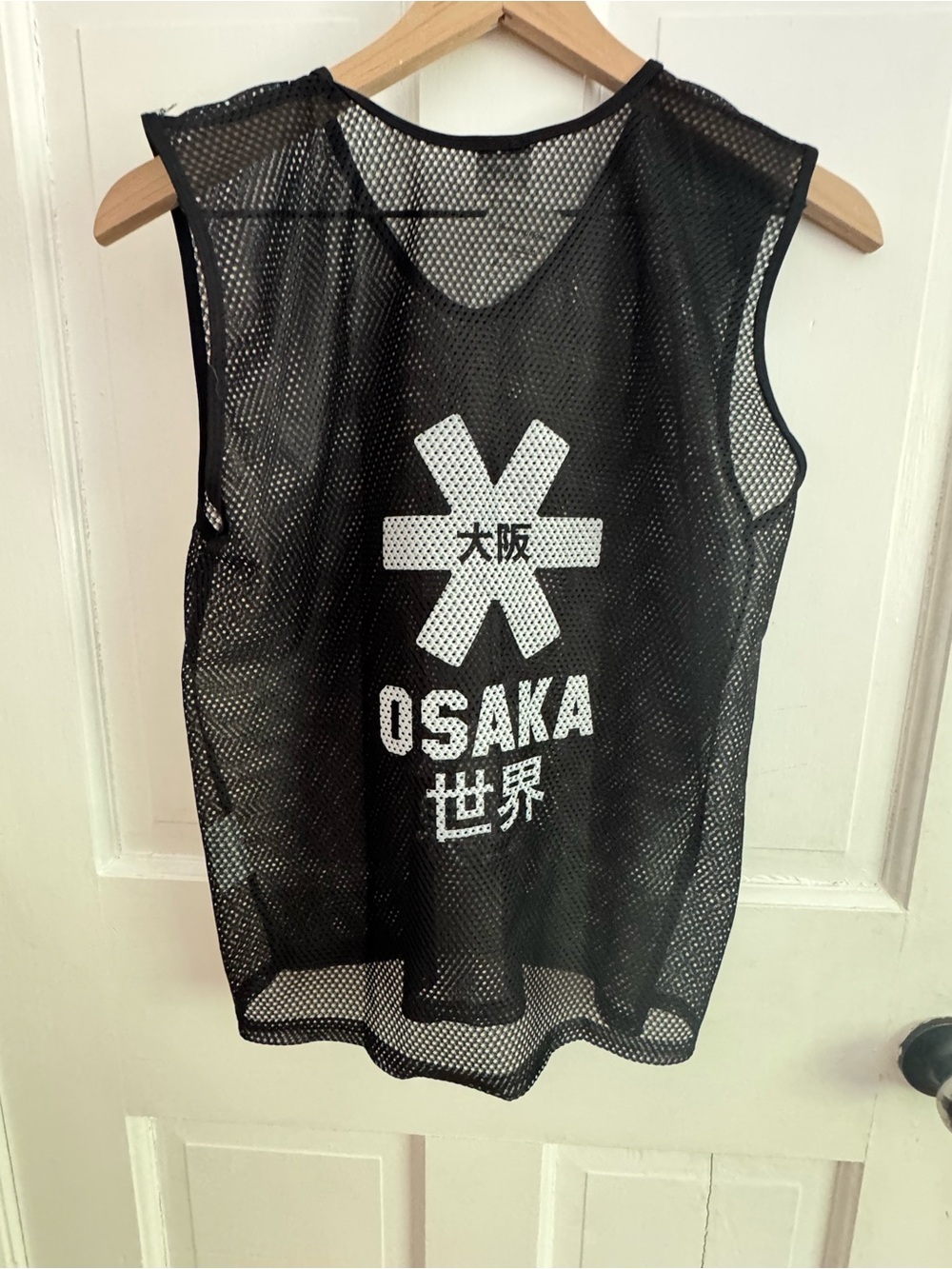 Women’s Black Mesh Osaka Field Hockey Bib Pinnie Jersey NWT